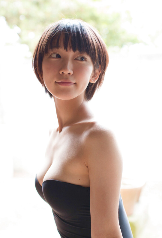 吉岡里帆ちゃん(23)という女優がおっぱい大きくてプリケツで最高の身体の持ち主だと話題　画像31枚
