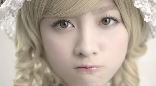 橋本環奈ちゃんの金髪姿が似合いすぎて可愛すぎると話題！