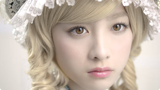 橋本環奈ちゃんの金髪姿が似合いすぎて可愛すぎると話題！