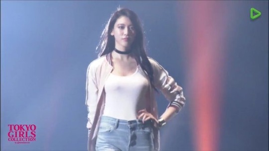 三吉彩花のおっぱいが大きいと話題！大きすぎて服がはち切れそう！