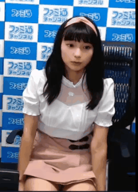 美しすぎる声優・高野麻里佳さんが純白のパンティをチラ見せし話題に！GIF動画あり